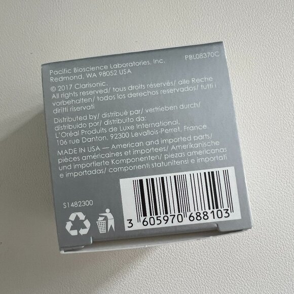 Clarisonic Luxe Cashmere Facial Cleansing Brush Head - Picture 2 of 2